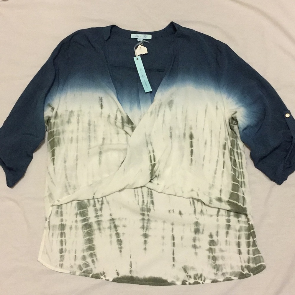 She + Sky Tie Dye Blouse - Picture 2 of 8